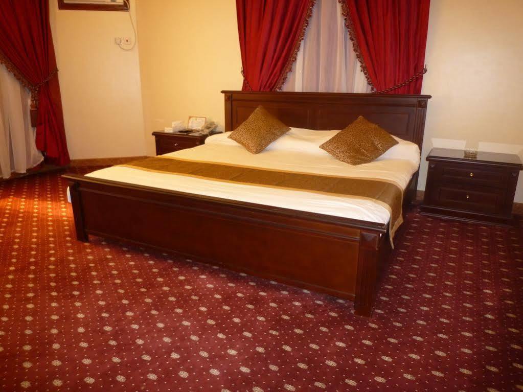 Hotel Al Borg Al Watheer Jizan Esterno foto